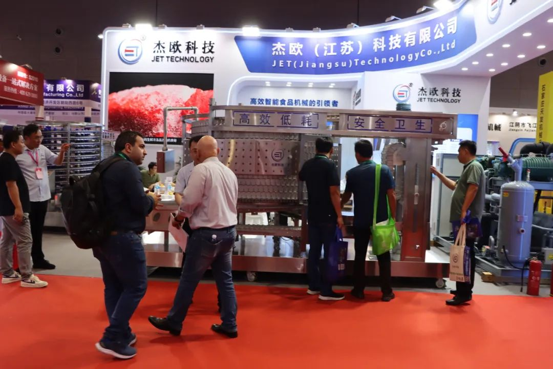 Exhibition Report 10 Exhibition Report 10