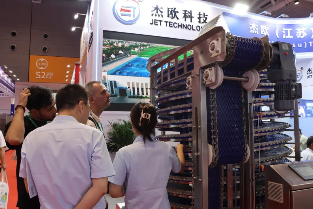 Exhibition Report 7 Exhibition Report 7